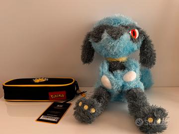 Astuccio ovale e pupazzo Pokemon con cartellino