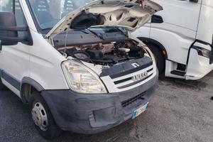 Iveco daily 35c15, ribaltabile trilaterale con gru