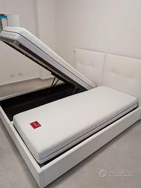 2 letti singoli + materassi, 2 comodini, 1 comò