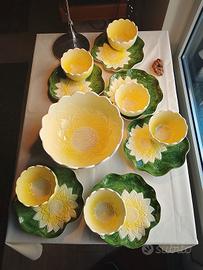 Ciotole fior di loto ninfea con piatto