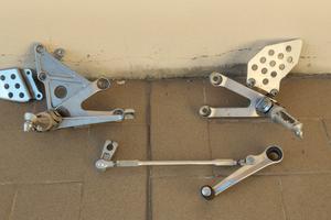 Pedane pilota honda cbr 600 rr