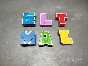 Lotto 6 lettere trasformabili in animali/robot