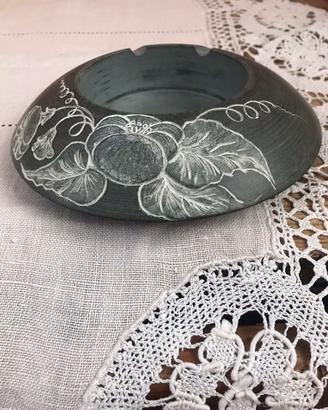 Posacenere in pietra ollare inciso a mano