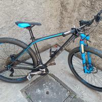 MTB DA 29 MARCA CUBE MODELLO REACTION CARBON