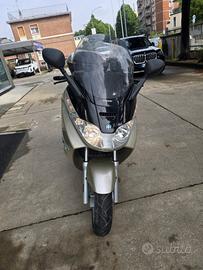 Piaggio X8 125