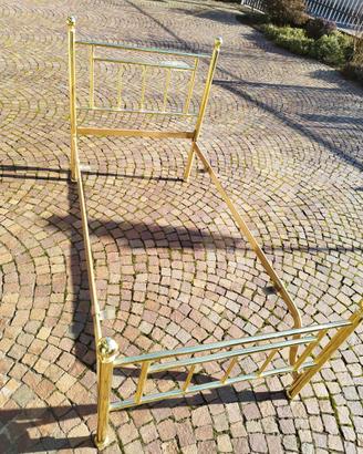 Letto Singolo in Ottone Lucido – Stile Classico ed