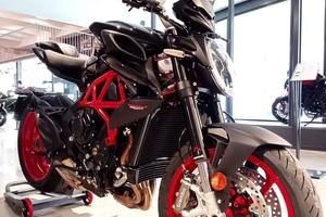 MV Agusta Brutale 800 NUOVA My26 - 5 anni gar...