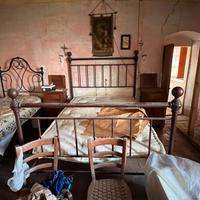 letti antuchi  matrimoniali misura francese