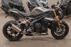 Triumph Speed Triple 1200 Rs