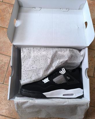 Nike Air Jordan 4 Retro White Thunder 