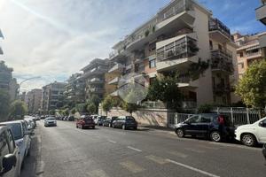 4 LOCALI A ROMA