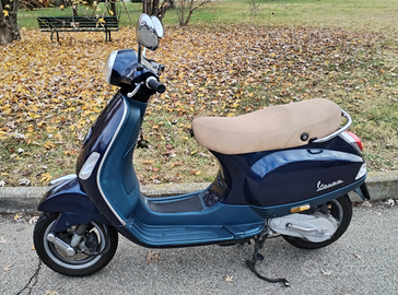 Vespa LX 50 Chic 2011