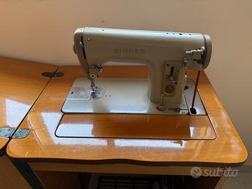 Macchina da cucire Vintage SINGER