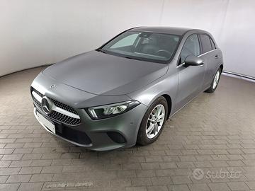 MERCEDES-BENZ A 180 d Automatic Business Extra 5 P