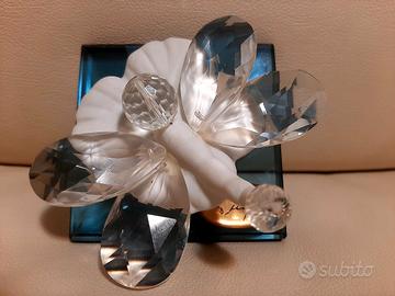 Libellula in cristallo molato con base blu firmata