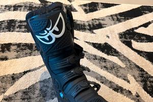 Stivali moto enduro berik misura 43 nuovo