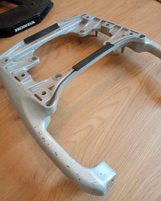 Maniglie posteriori Honda Dominator