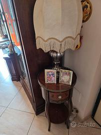 Colonnina in legno da ingresso