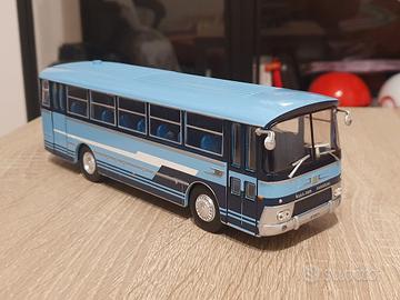 Modellini autobus Menarini 309 e Fiat 418