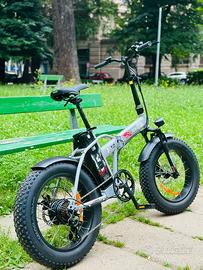 Bici elettrica pieghevole