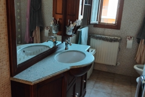 Vendita quadrifamiliare con entrata indipendente