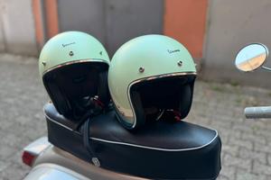 Coppia caschi Vespa