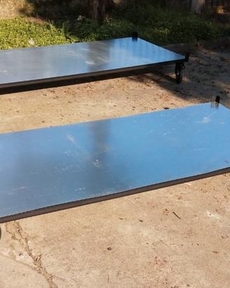 Carrelli/pianali su ruote.