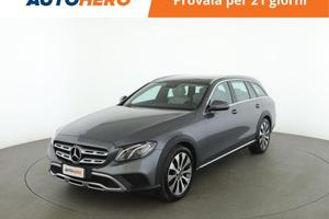 MERCEDES-BENZ E 220 TG46973