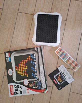 Gioco chiodini luminosi