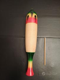 LATIN GUIRO a forma di pesce