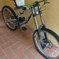 Bici Downhill transition tr450