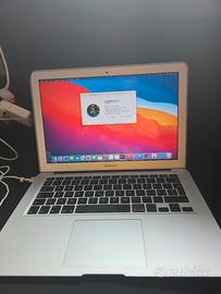 Apple MacBook Air 2017 SSD 128 RAM i5