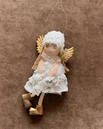 Angioletto natalizio decorativo con ali dorate