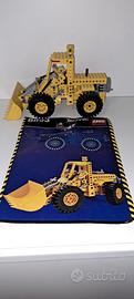 LEGO 8853 TECHNIC EXCAVATOR 