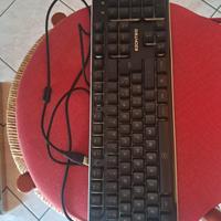 cuffie bluetooth, mouse e tastiera 