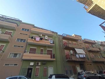 Ampio appartamento vista mare con terrazzo/garage