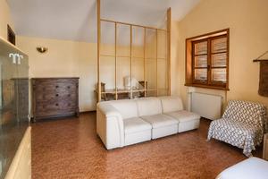 3 LOCALI A RIVERGARO