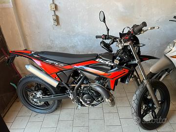 Moto 50