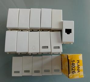 Lotto di 16 dispositivi Vimar Plana