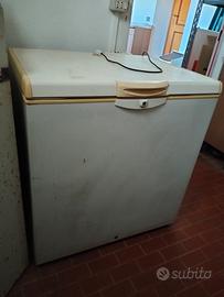 Congelatore a pozzetto Whirlpool 