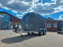 Trailer van trasporto cavalli due posti