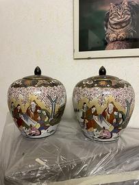 Coppia di vasi stile Satsuma
