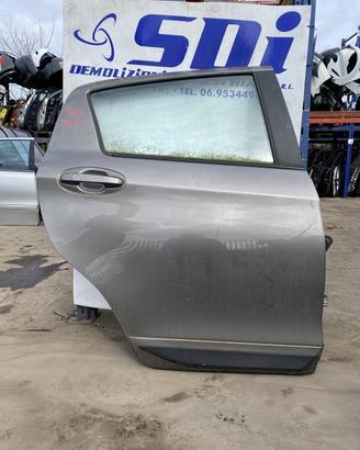 PORTA POST DX TOYOTA YARIS 2017