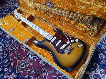 Fender 50 Anniversario American Deluxe Stratocast
