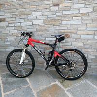 Mountain bike carbonio 