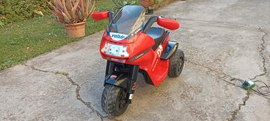 Moto elettrica Ducati 3 ruote per bimbi 