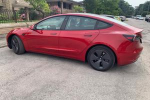 TESLA Model 3 - 2021