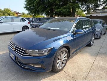 VOLKSWAGEN Passat Variant 2.0 TDI 122CV EVO DSG