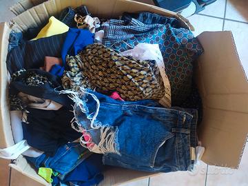 Grande Lotto Abbigliamento Donna S/M - 100 Capi