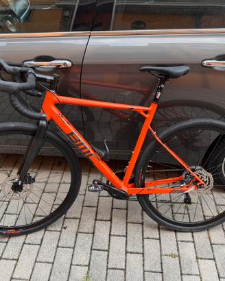 Bici gravel BMC